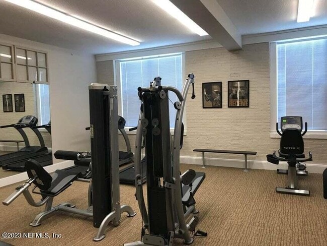 Building Photo - 2525 College St