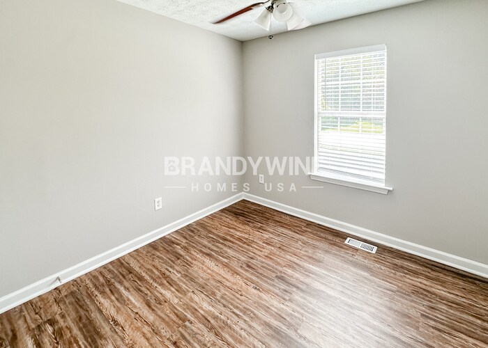 Building Photo - 152 Edward Dr