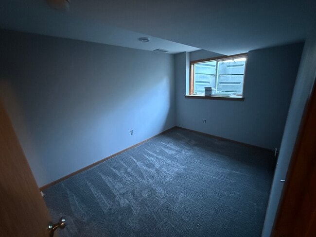 Building Photo - 6725 Wolf Hollow Rd