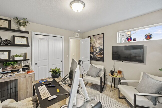 Building Photo - 11483 Piping Plover Pl