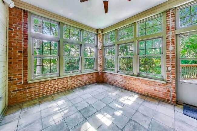 Building Photo - 1620 Timber Woods Ln