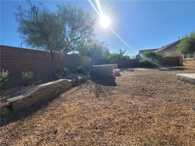 Building Photo - 9338 Wilderness Glen Ave