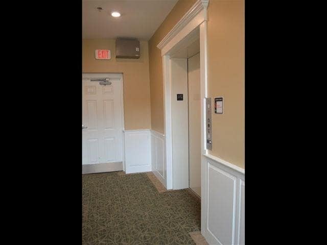 Building Photo - 2 Silver St