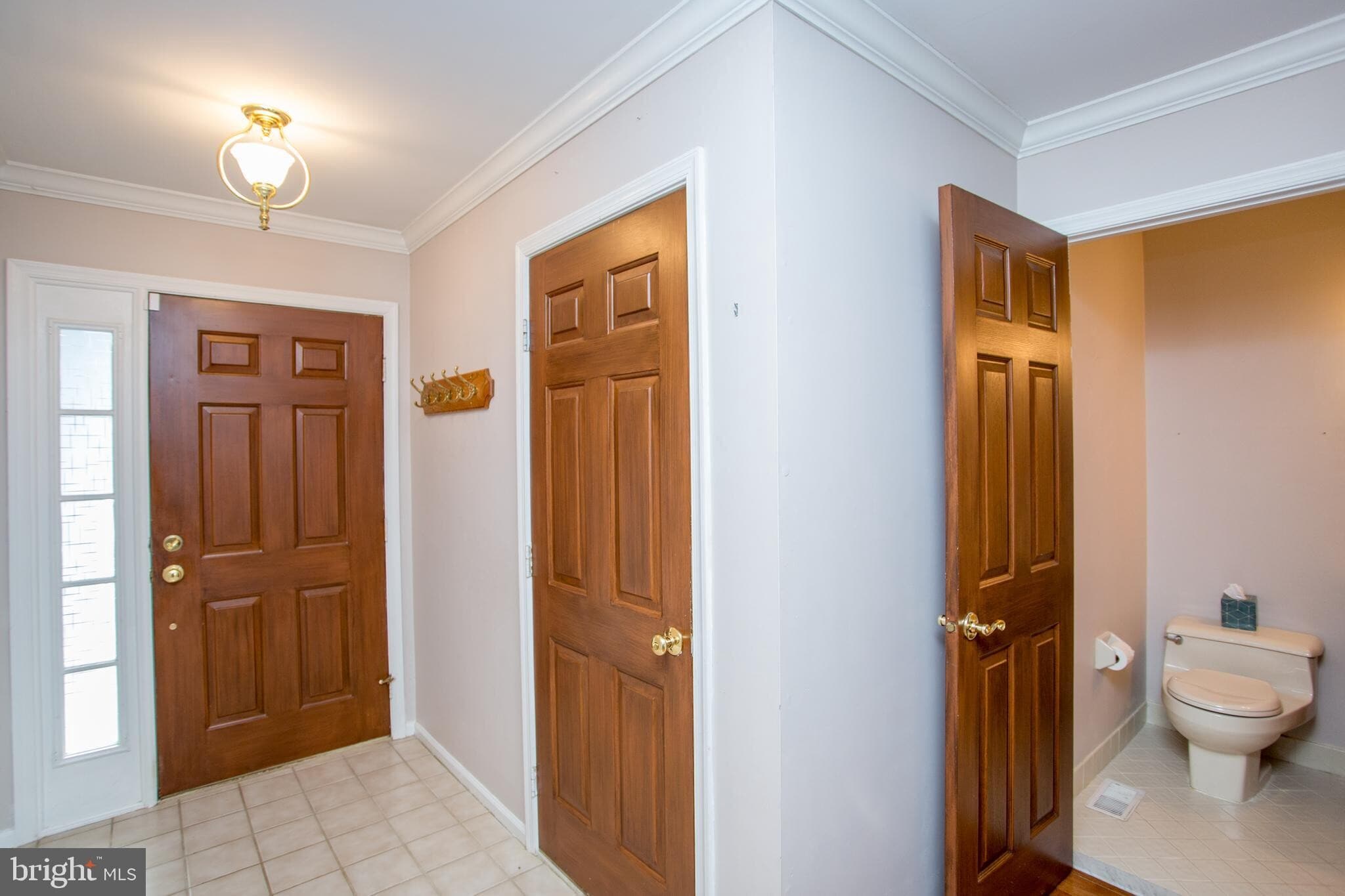 Building Photo - 9 Sturbridge Ct