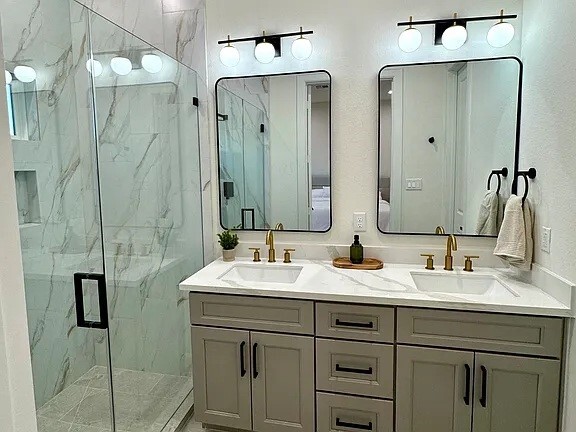 Building Photo - 5125 Van Fleet St