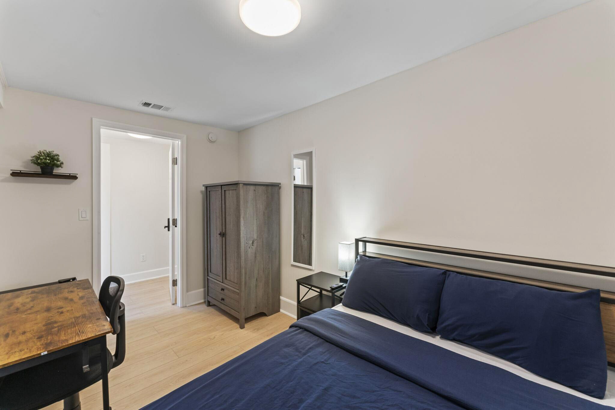 Building Photo - 1524 Dyal St