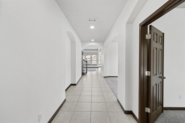 Building Photo - 221 Mandana St