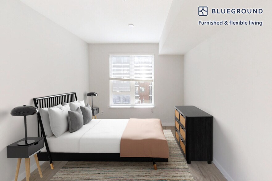 Building Photo - 6301 Shellmound St