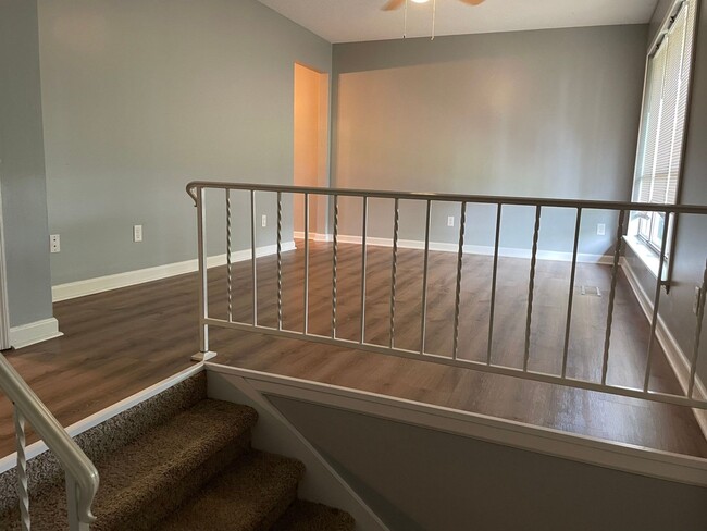 Building Photo - Three Bedroom, Large Lot, Pet Friendly,Hixson! ***Monthly rent $1900.00!***