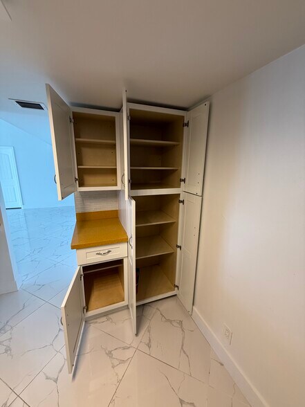 Open-concept KITCHEN (pantry) - 780 NE 69th St