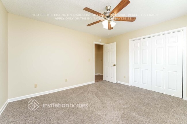 Building Photo - 2440 Sherrie Ln SW