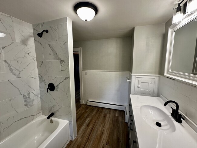 Building Photo - 2231 13th St SW