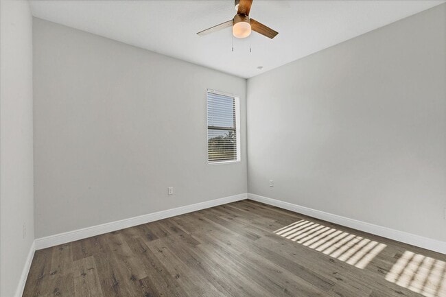 Building Photo - Brand new Duplex stocked with upgrades