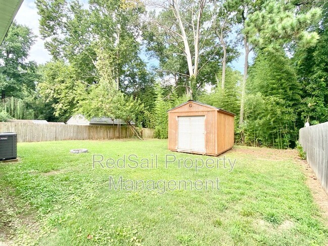 Building Photo - 27 Pollux Cir E