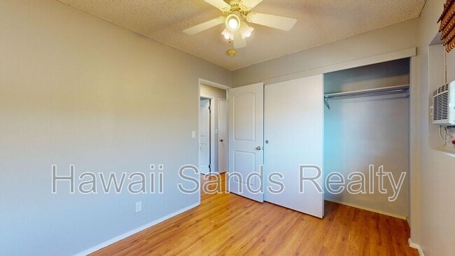 Building Photo - 94-422 Kuahui St.