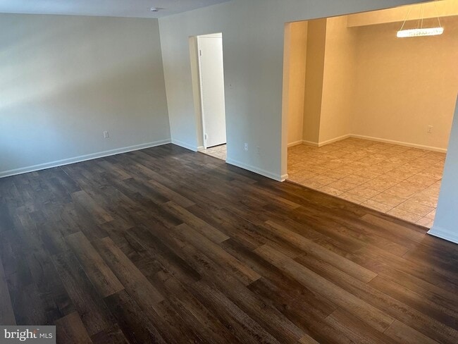 Building Photo - 8146 Larkin Ln