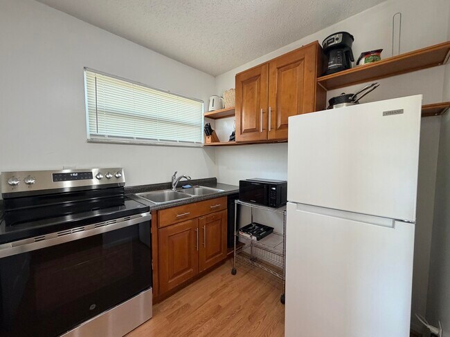 Building Photo - 536 NW 45th St