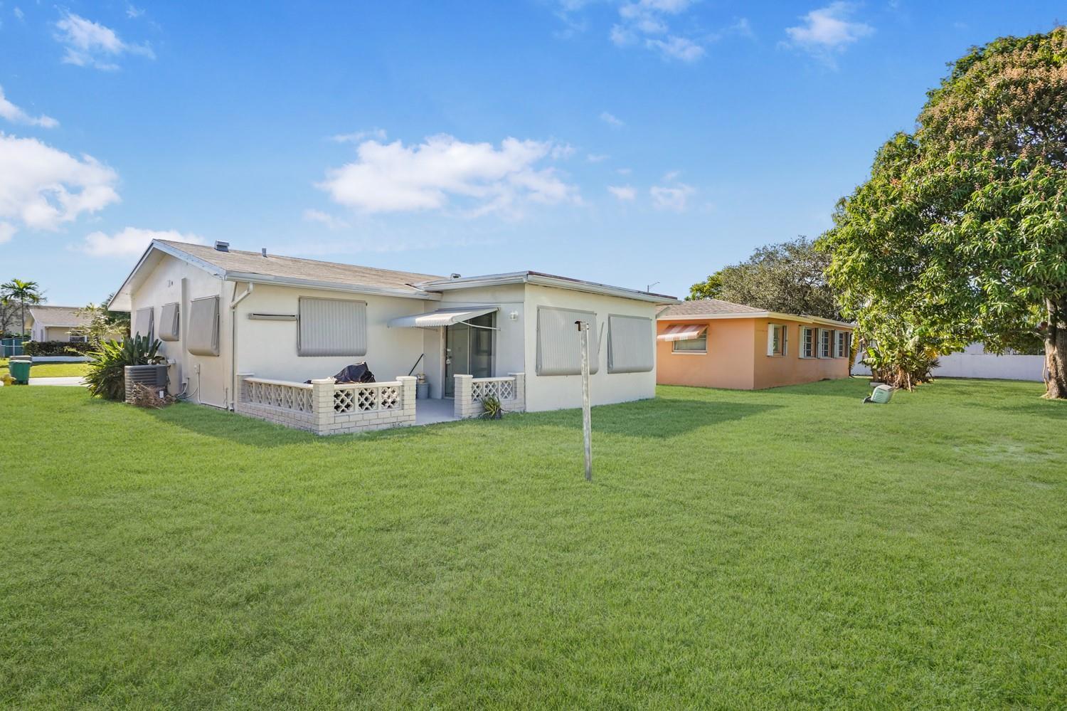 Building Photo - 7505 NW 58th St