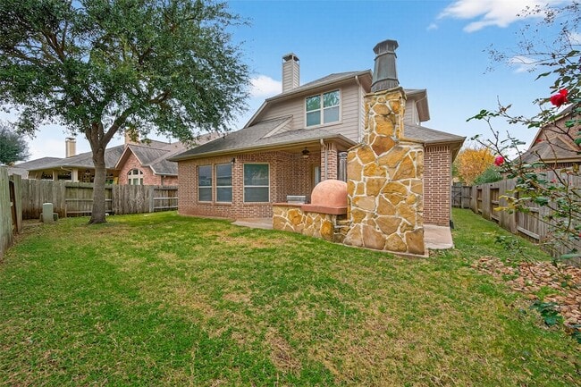 Building Photo - 16811 Kilgarth Dr