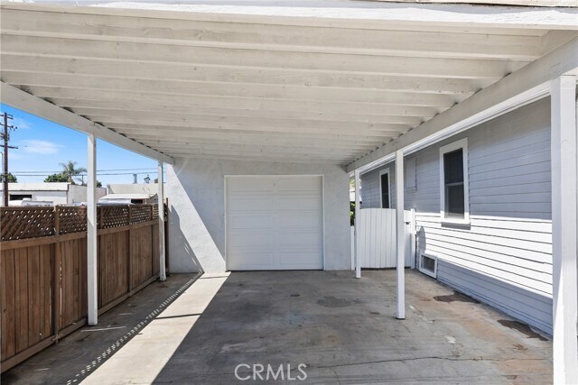 Building Photo - 15329 Paramount Blvd