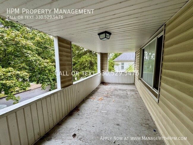 Building Photo - 893 Stadelman Ave