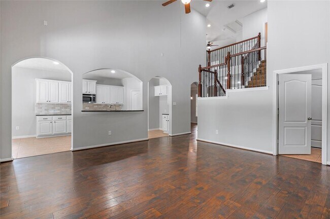 Building Photo - 25303 Hall Meadow Ln