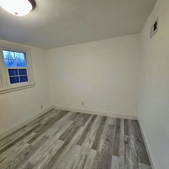 Building Photo - 7314 Big Bend Rd