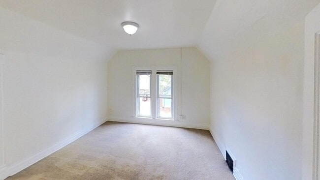 Building Photo - 8 S Normal St