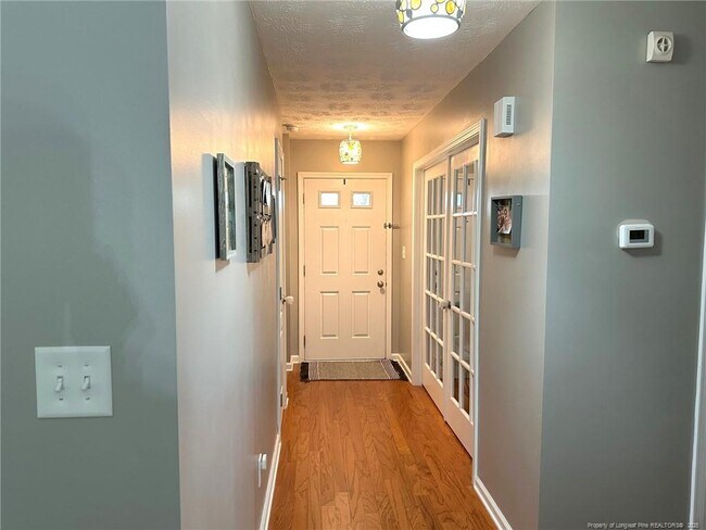 Building Photo - 2240 Sir Michael Dr