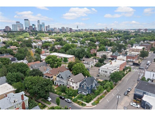 Building Photo - 2559 Aldrich Ave S