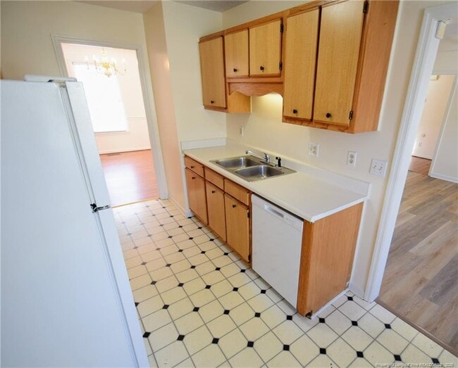 Building Photo - 6549 Applewhite Rd