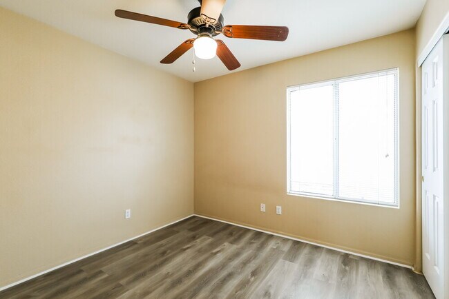 Building Photo - 7519 W Summer Sky Dr