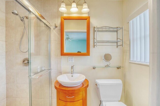 Building Photo - 301 41st Ave