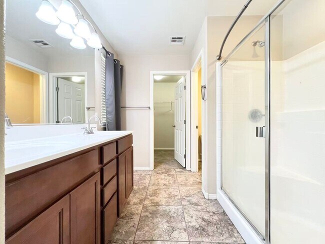 Building Photo - Charm House In Southern Highlands