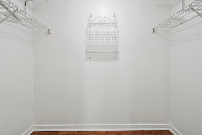 Building Photo - 1 Greene St