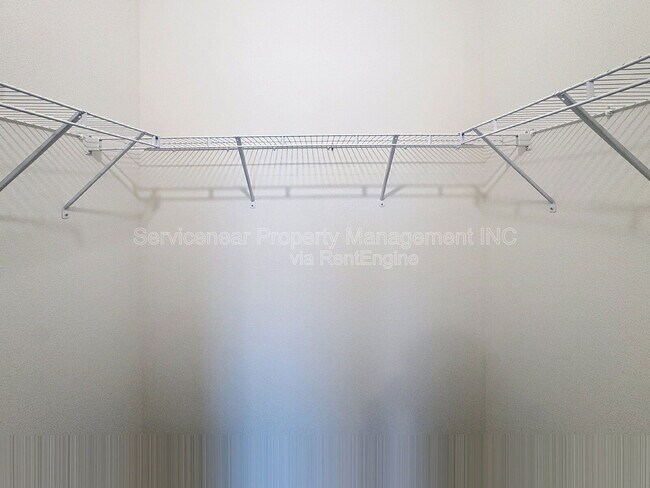 Building Photo - 32988 Major Oak Dr