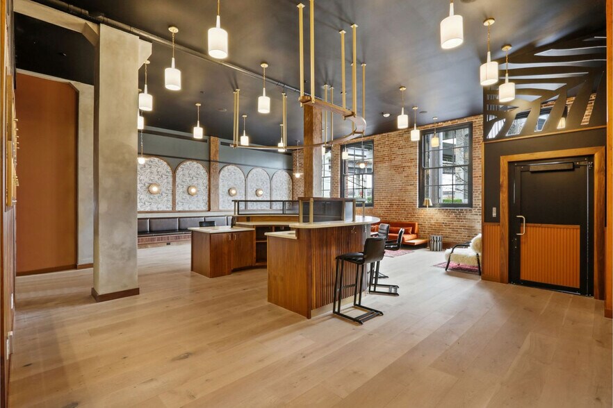 Building Photo - 1148 S Peters St