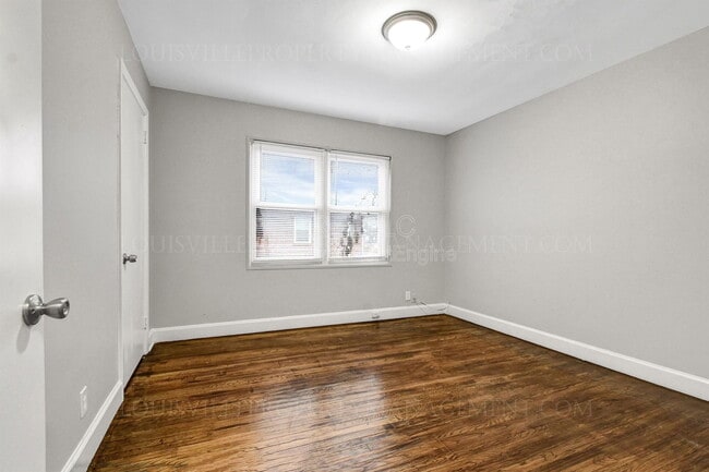 Building Photo - 2211 Gerald Ct