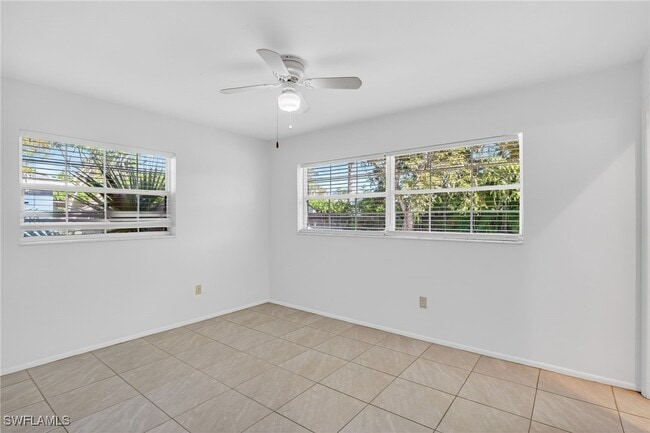 Building Photo - 3408 Poinciana St