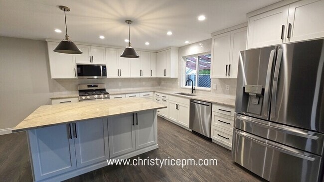 Building Photo - 1815 116th Ave NE