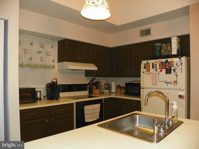 Building Photo - 5407 Lister Ct