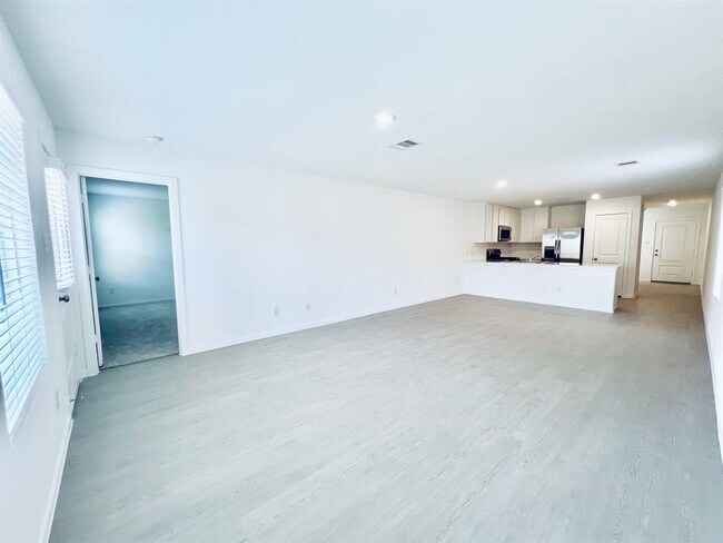 Building Photo - 3124 Twisted Myrtle Dr