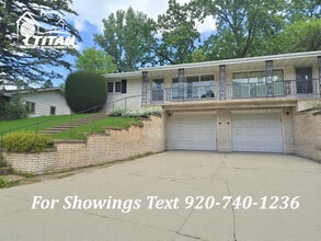 Building Photo - 1046 Laverne Dr