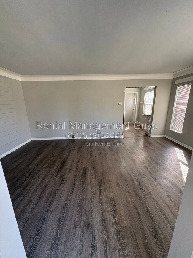 Building Photo - 3357 Minnehaha Ave