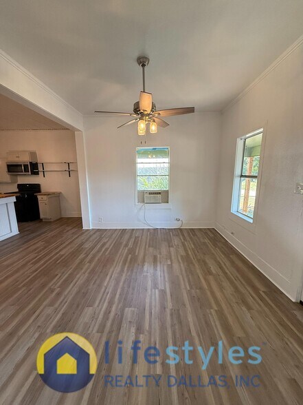 Living Room - 1750 Maple Ave