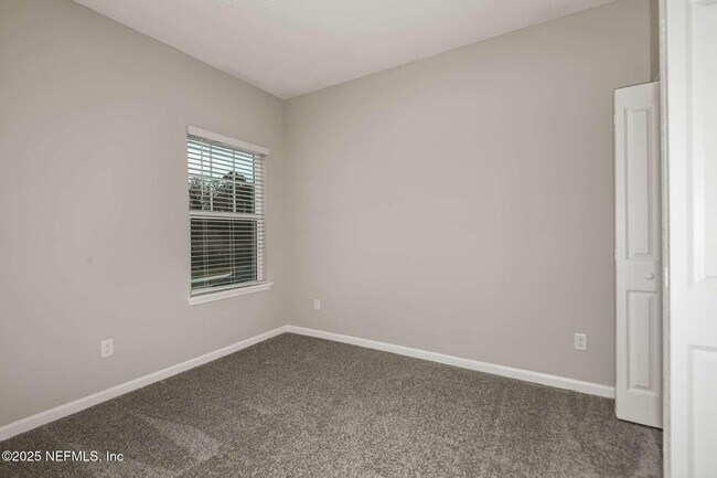 Building Photo - 10654 Towns Wy