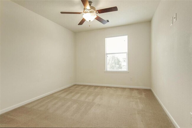 Building Photo - 16402 Lanesborough Dr