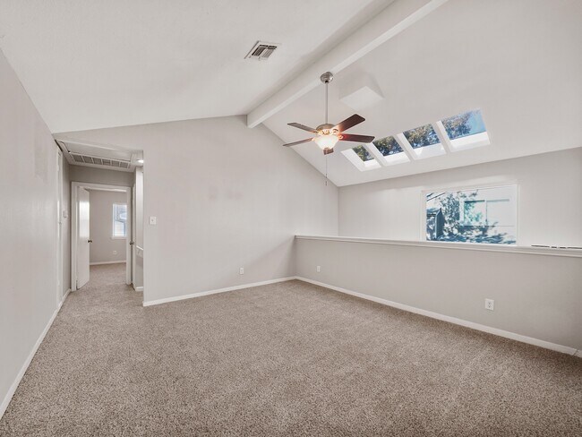 Building Photo - 2056 Augusta Dr