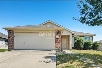 Building Photo - 617 Overton Dr
