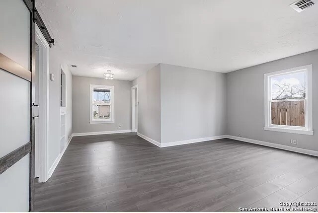 Building Photo - 1818 W Ridgewood Ct
